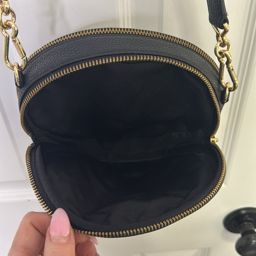 NWOT Marc Jacobs Black Oval Crossbody Bag with Gold Accents - Picture 12 of 14